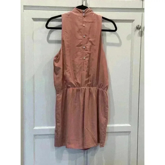 Entro Romper Womens Sz L Dusty Pink Sleeveless Elastic Waist Lined Shorts - Picture 3 of 4